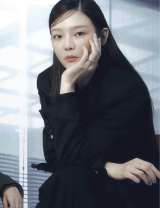 Lee Som | Esom