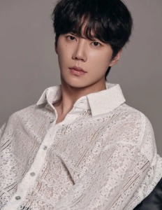Lee Jun Young